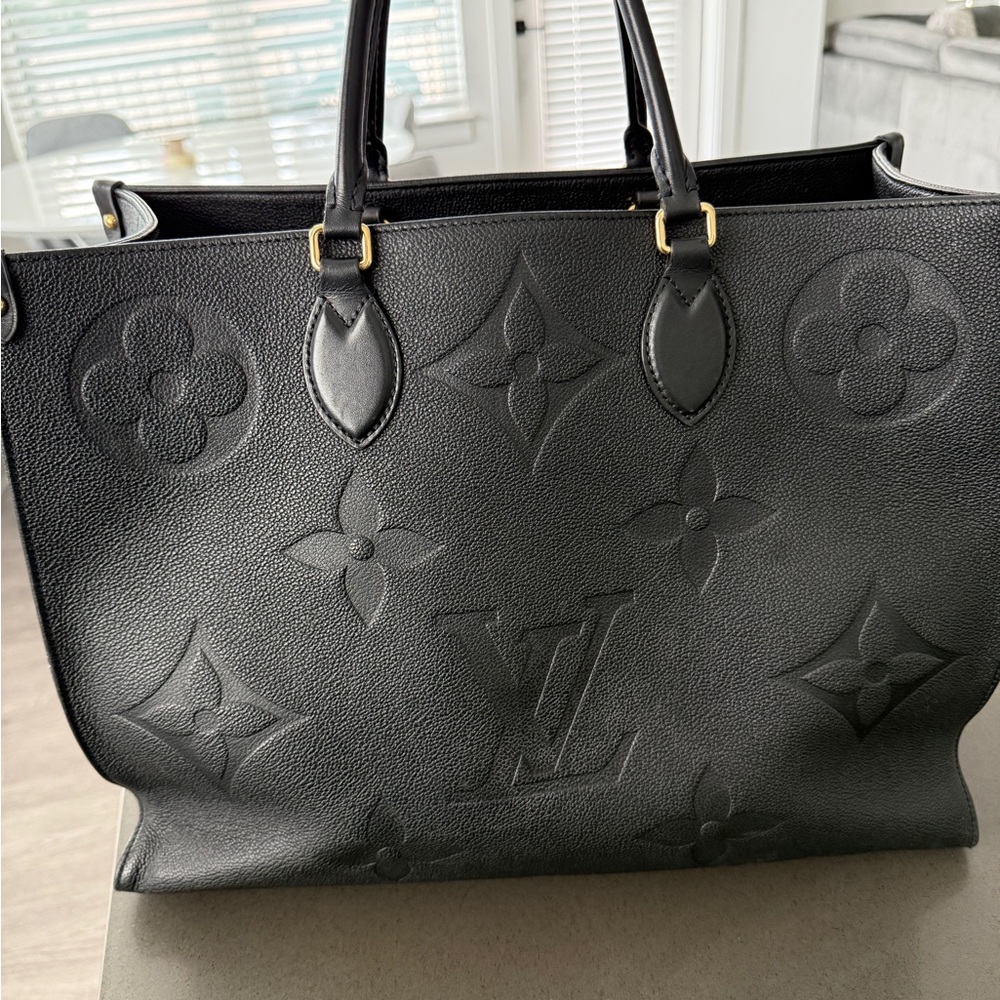 Louis Vuitton Black Monogram Tote
